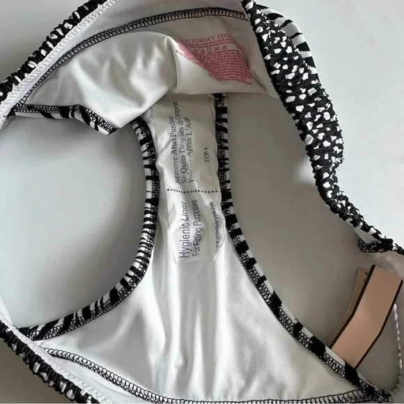 Victoria Secret‎ The Smocked Itsy Bottom Medium - Picture 7 of 9